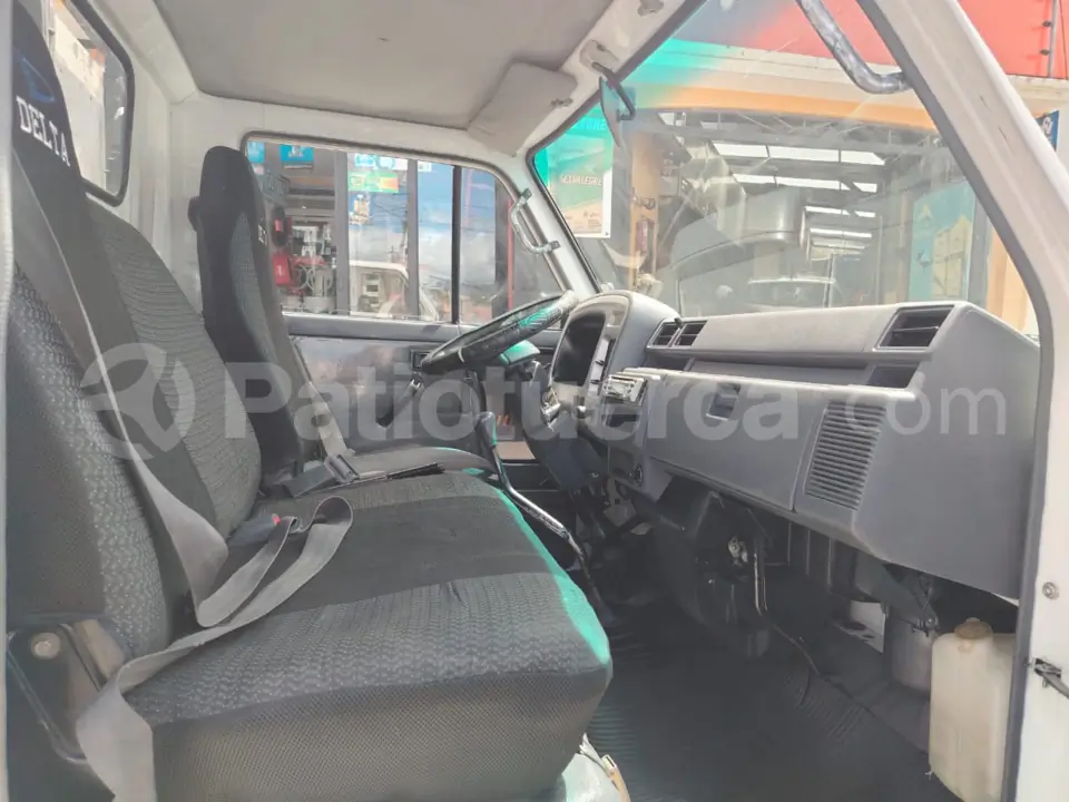 Foto 6 de Daihatsu Delta