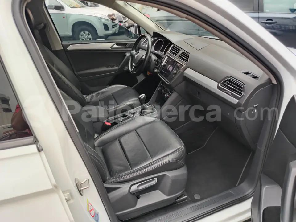 Foto 7 de Volkswagen TIGUAN COMFORTLINE