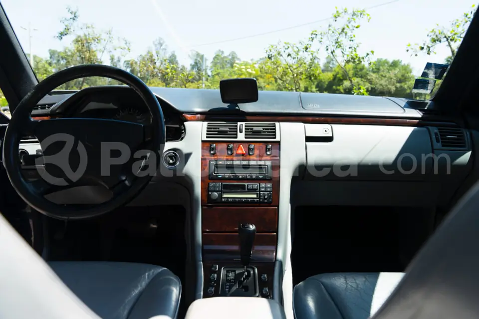 Foto 10 de Mercedes Benz E320