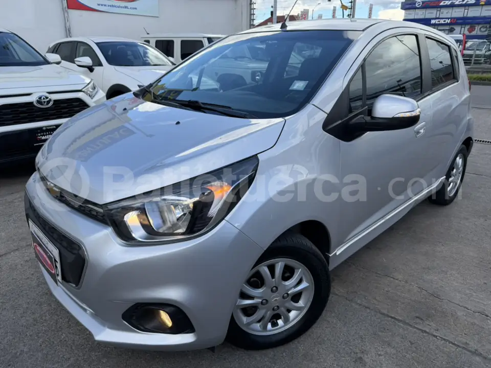 Foto 1 de Chevrolet Spark GT LTZ