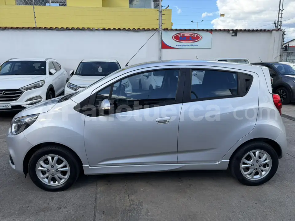 Foto 7 de Chevrolet Spark GT LTZ