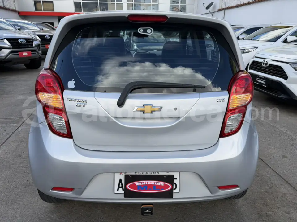 Foto 12 de Chevrolet Spark GT LTZ