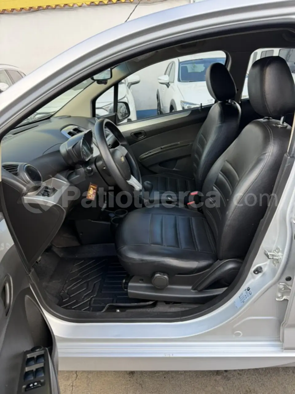 Foto 15 de Chevrolet Spark GT LTZ