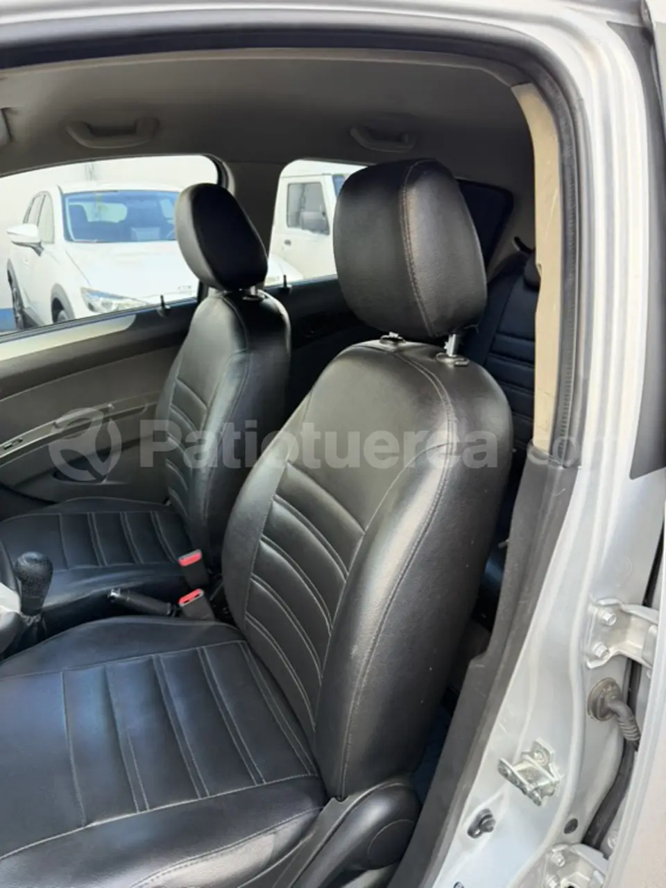 Foto 16 de Chevrolet Spark GT LTZ