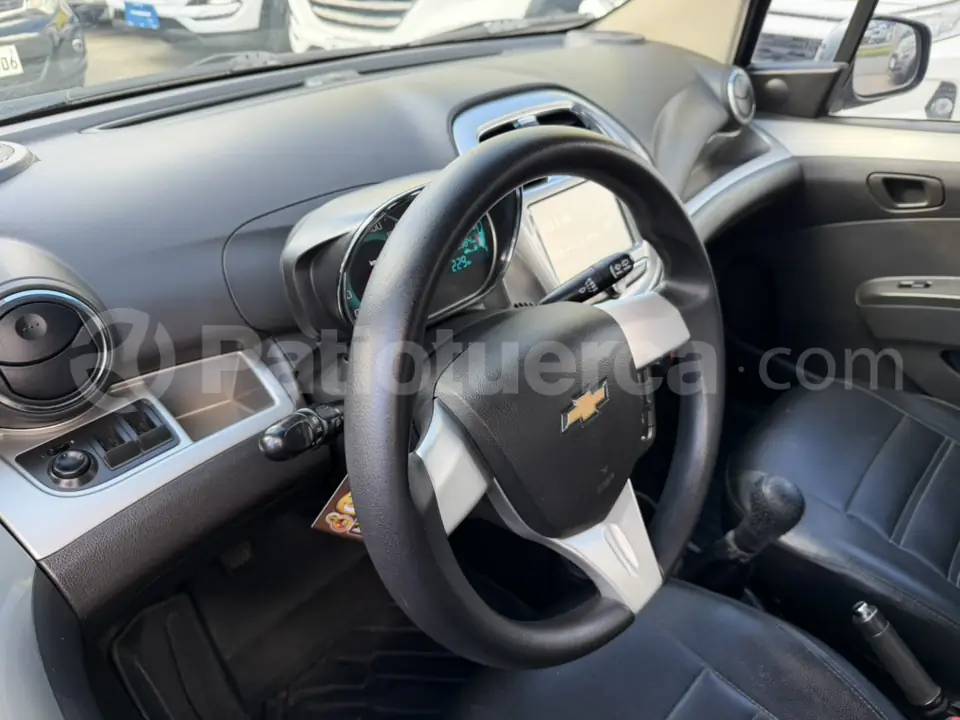 Foto 17 de Chevrolet Spark GT LTZ