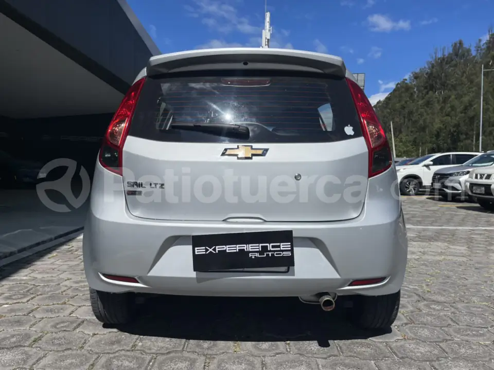 Foto 4 de Chevrolet SAIL LTZ