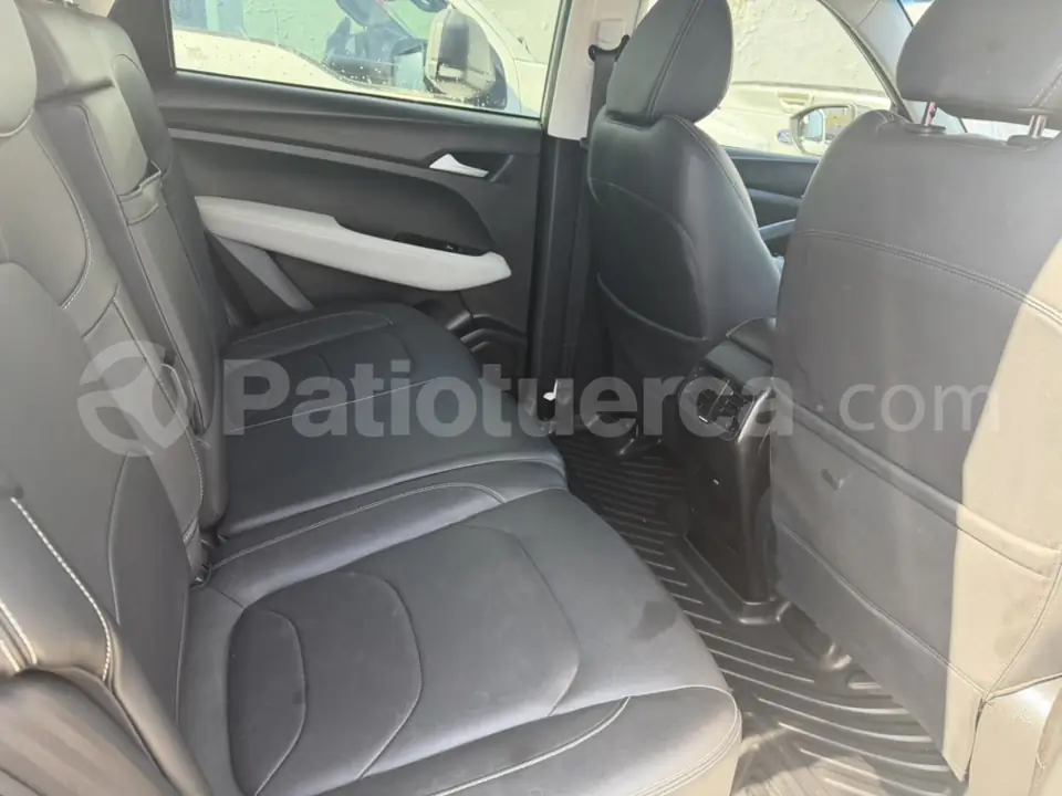 Foto 6 de Chevrolet CAPTIVA LT TURBO