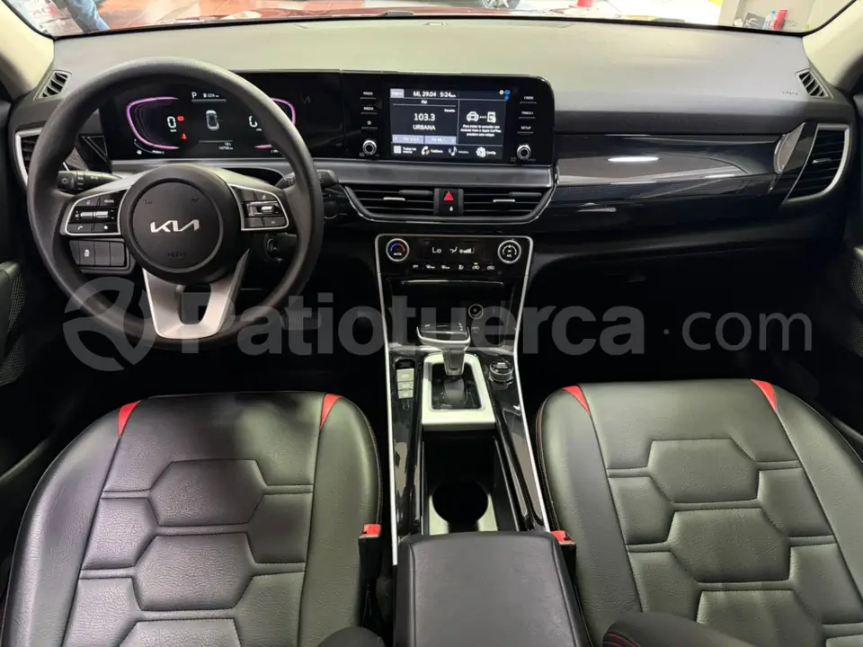 Foto 21 de Kia Seltos LX