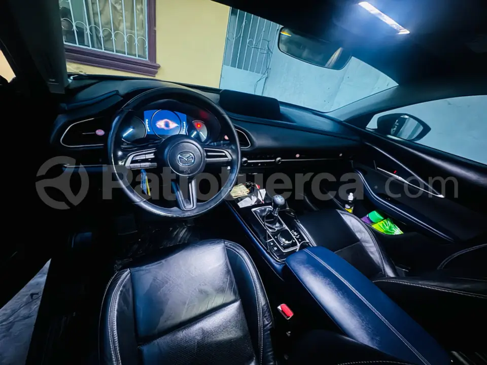 Foto 3 de Mazda CX-30 CORE