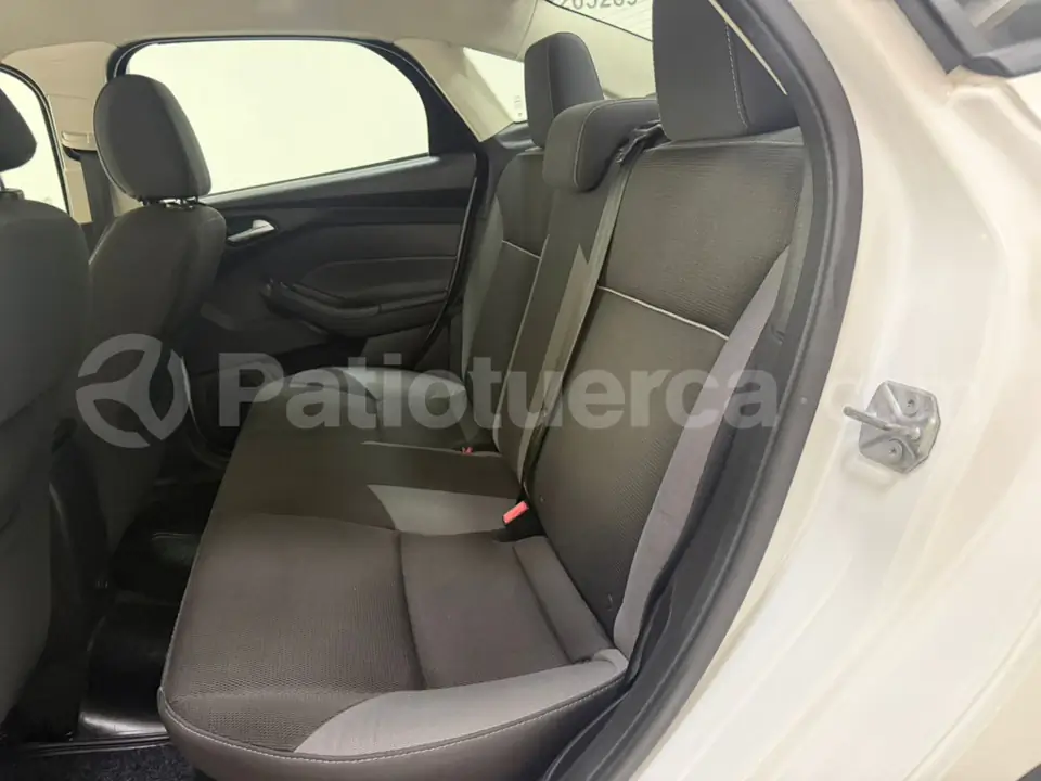 Foto 12 de Ford Focus