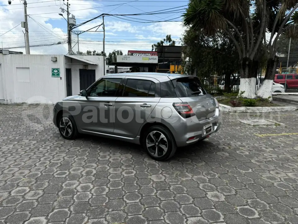 Foto 10 de Suzuki Swift GLX