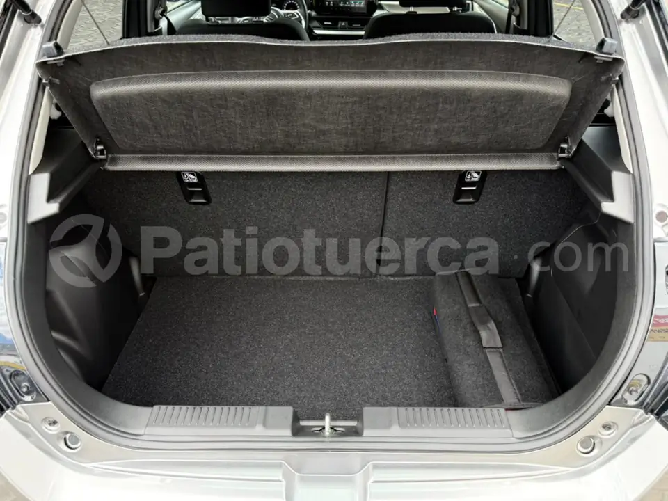 Foto 12 de Suzuki Swift GLX