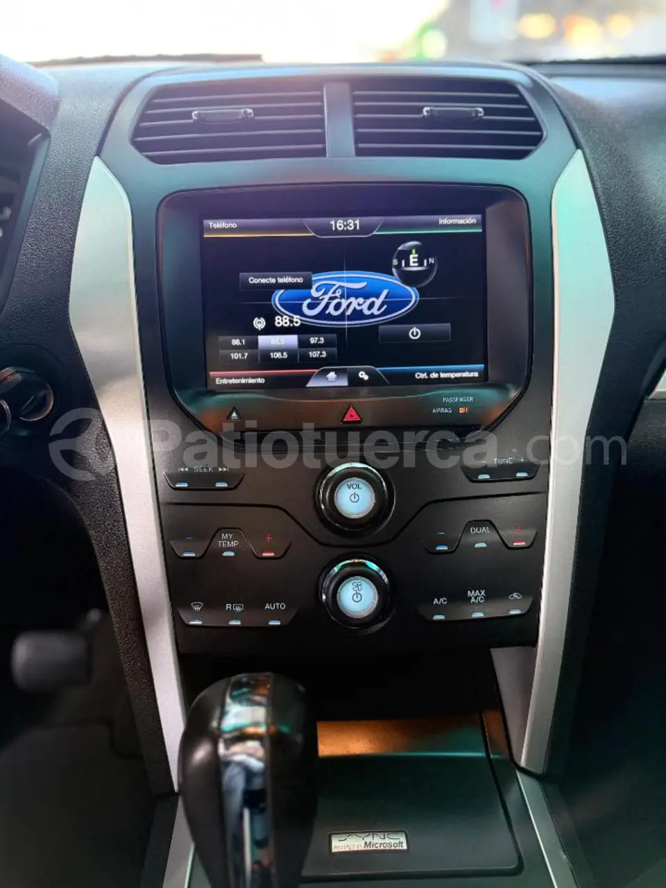 Foto 10 de Ford Explorer XLT