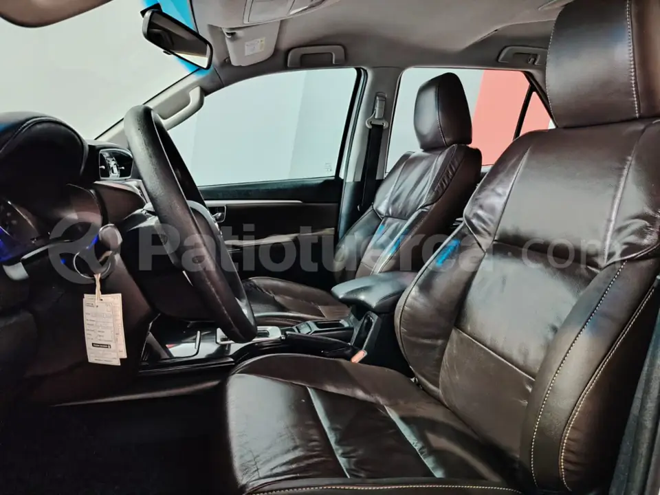 Foto 16 de Toyota Fortuner 2.7