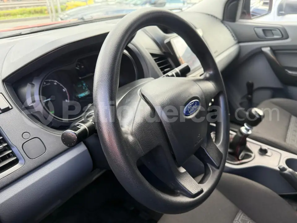 Foto 24 de Ford RANGER XLS