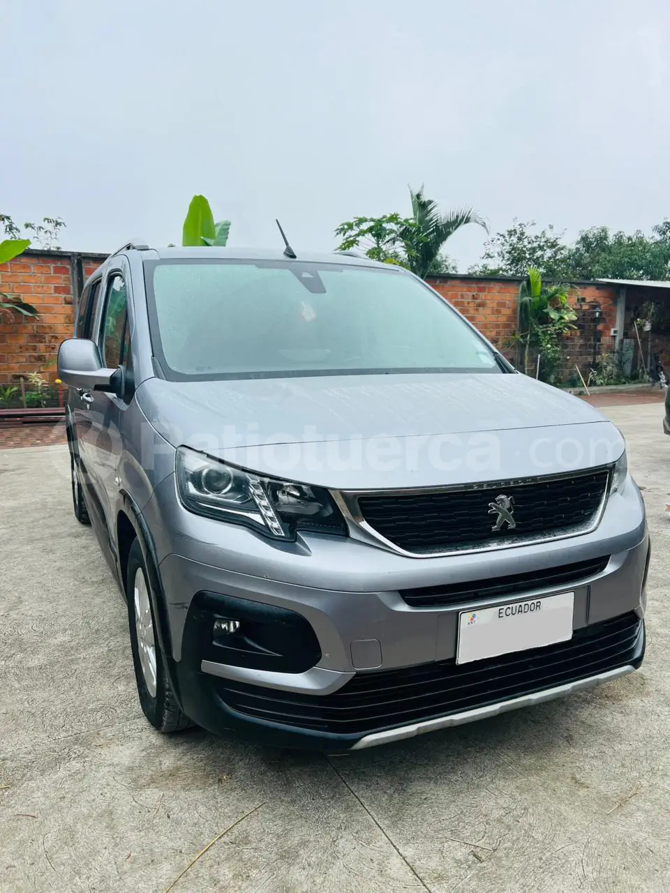 Foto 1 de Peugeot RIFTER