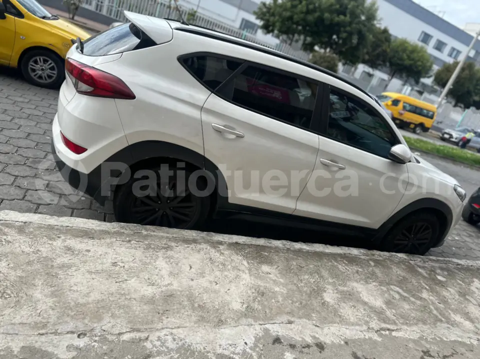 Foto 4 de Hyundai TUCSON TL