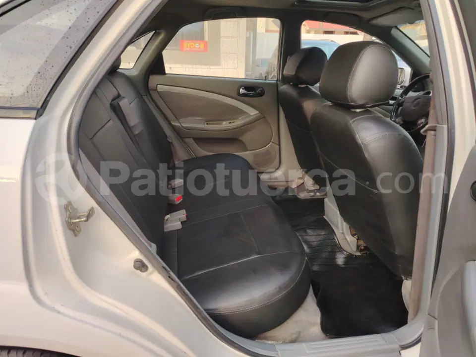 Foto 7 de Chevrolet Optra Advance