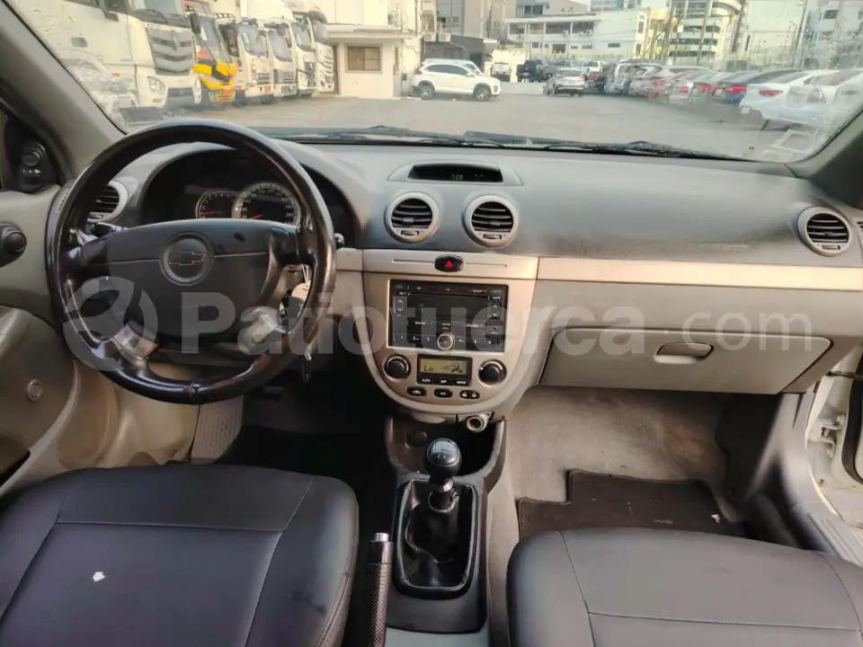 Foto 9 de Chevrolet Optra Advance