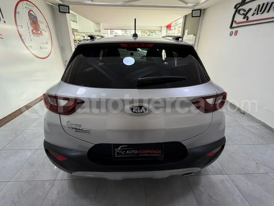 Foto 8 de Kia Stonic LX