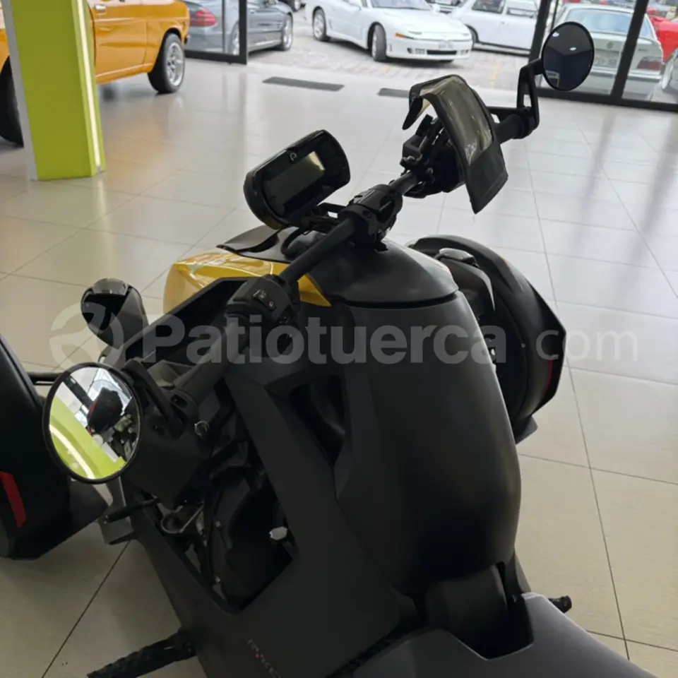 Foto 3 de Can-Am RYKER RALLY 900