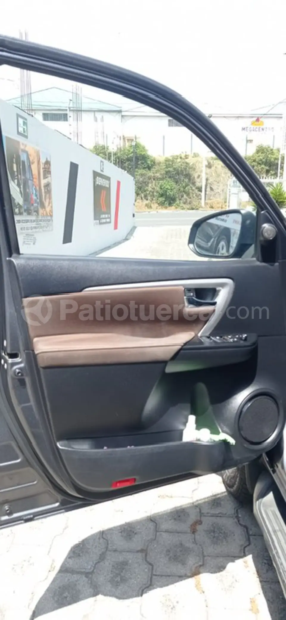 Foto 13 de Toyota Fortuner 2.7