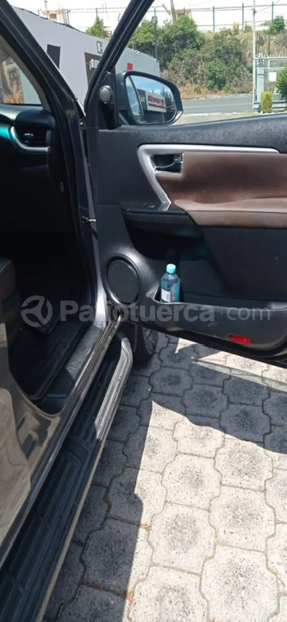 Foto 22 de Toyota Fortuner 2.7