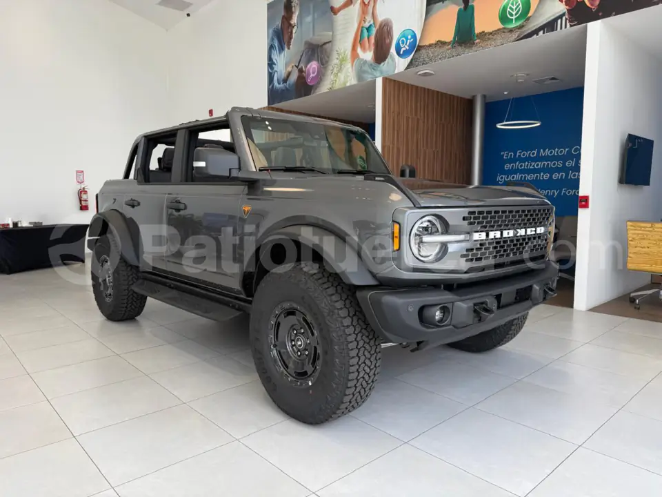 Foto 1 de Ford Bronco