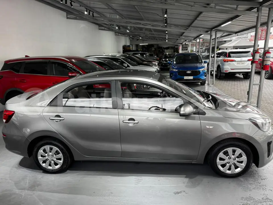 Foto 7 de Kia Soluto LX