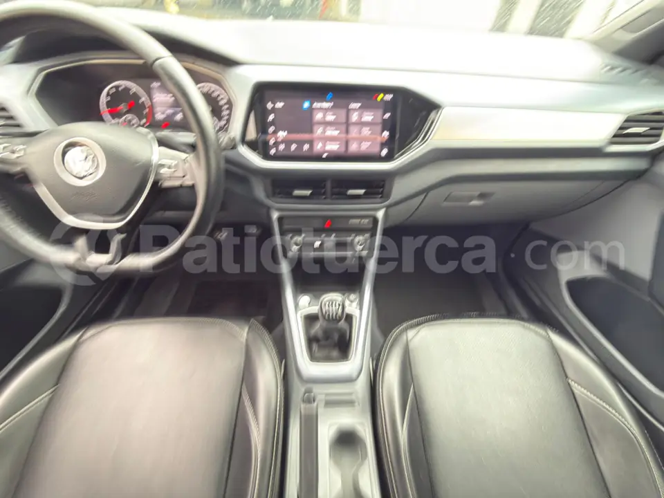 Foto 19 de Volkswagen T-CROSS CONFORTLINE