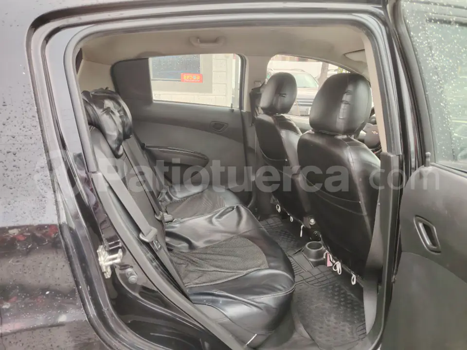 Foto 7 de Chevrolet Spark GT