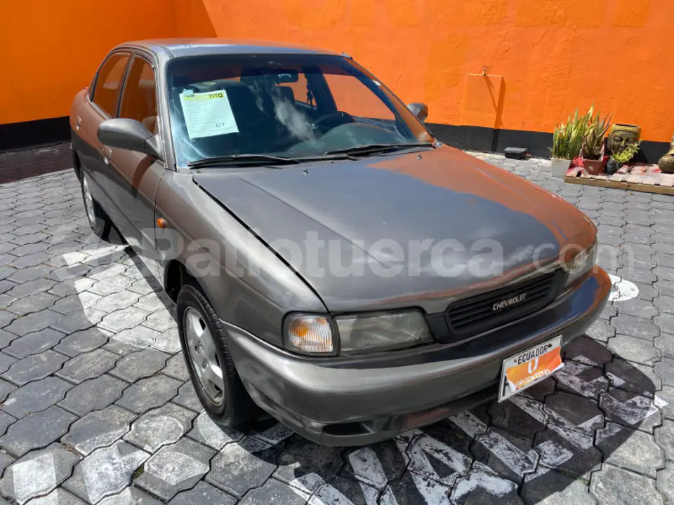 Foto 2 de Chevrolet Esteem