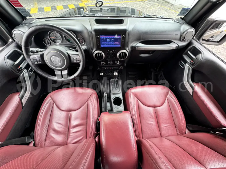 Foto 10 de Jeep Wrangler Unlimited Sport