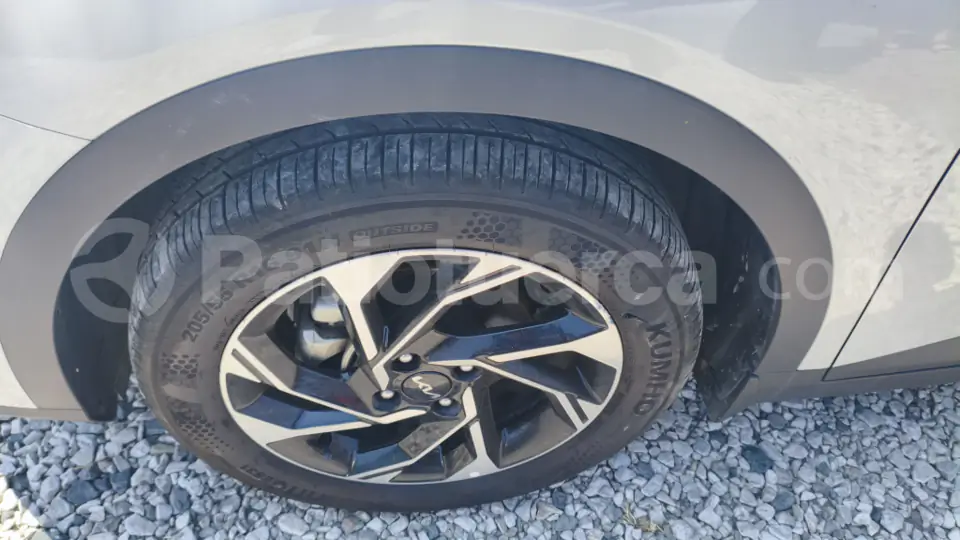 Foto 12 de Kia K3 CROSS