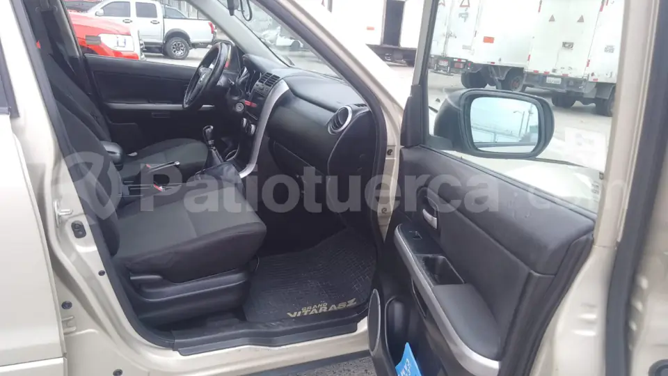 Foto 4 de Chevrolet Grand Vitara SZ