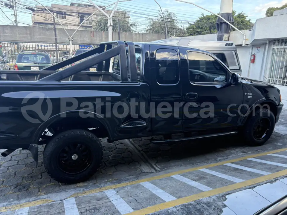 Foto 3 de Ford F150 XLT Lariat