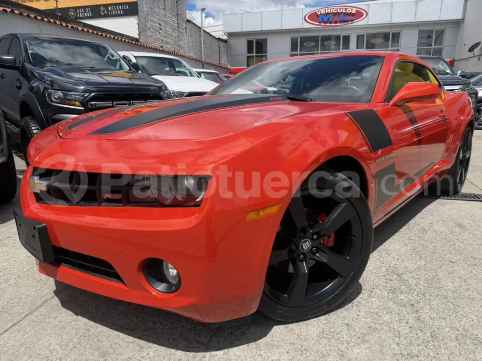Foto 2 de Chevrolet Camaro RS