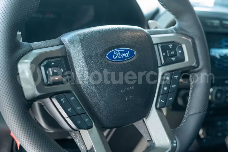 Foto 22 de Ford F150 Raptor AC