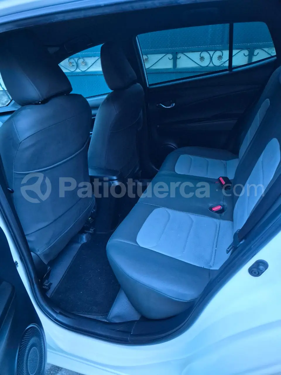 Foto 7 de Toyota Yaris Sport
