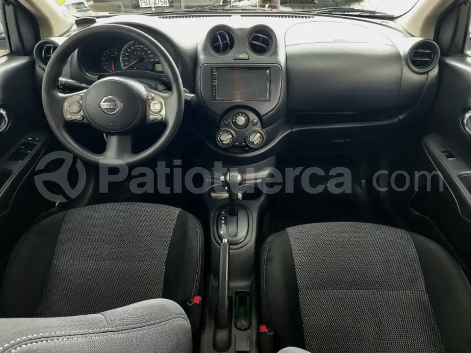 Foto 15 de Nissan Versa