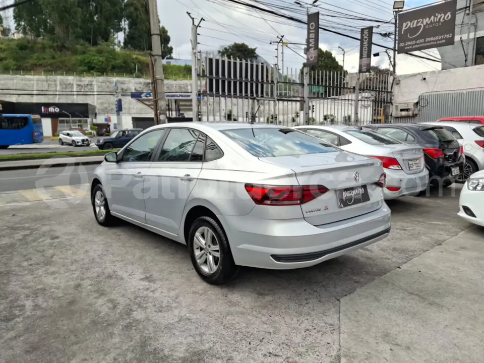 Foto 4 de Volkswagen Virtus