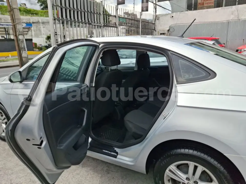 Foto 13 de Volkswagen Virtus