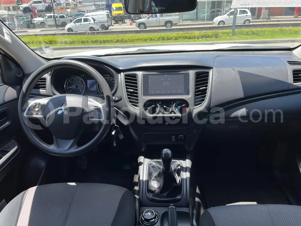 Foto 16 de Mitsubishi L200 Triton