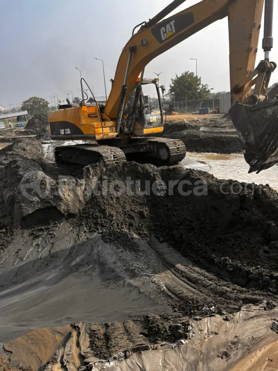 Foto 5 de Caterpillar 320 DL