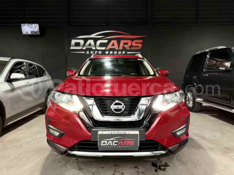Foto 2 de Nissan xtrail  Advance