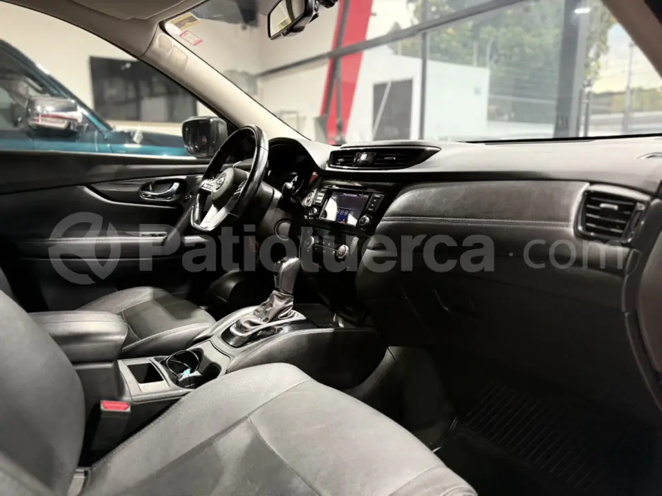 Foto 12 de Nissan xtrail  Advance