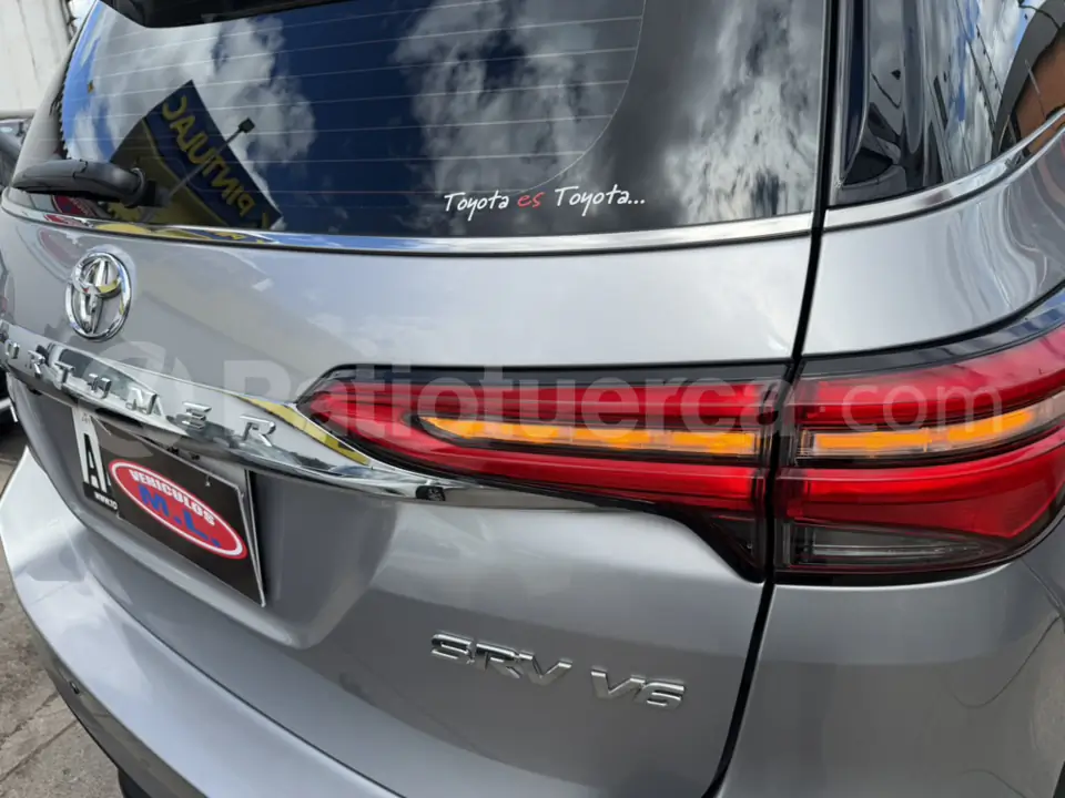 Foto 6 de Toyota Fortuner 4.0
