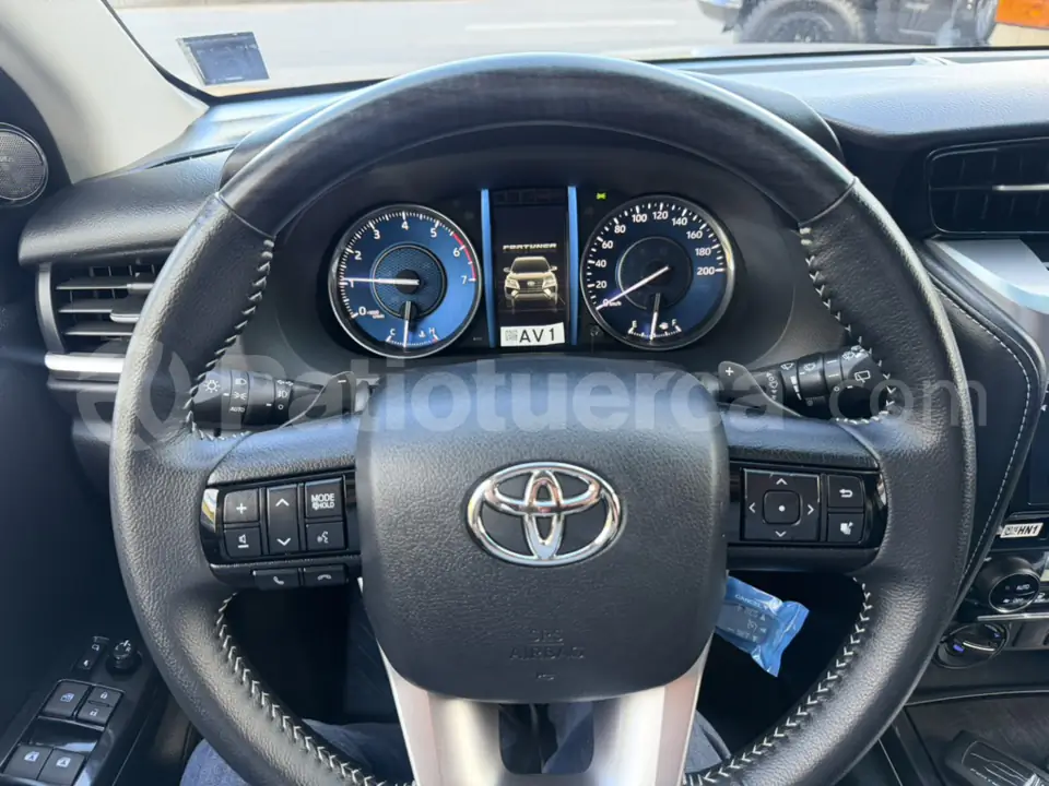 Foto 39 de Toyota Fortuner 4.0