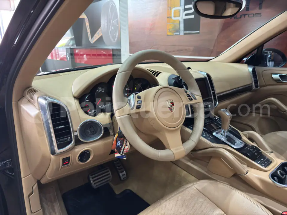 Foto 10 de Porsche Cayenne S Hybrid