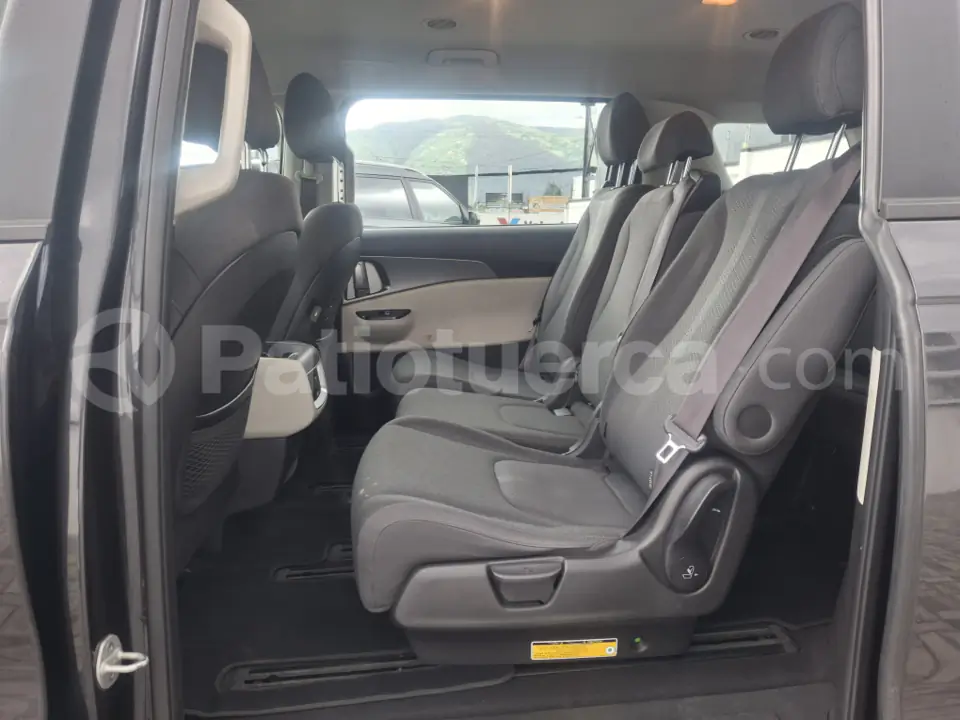 Foto 9 de Kia Carnival
